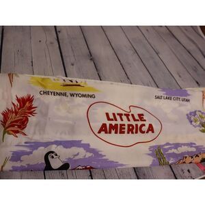SUPER VINTAGE Little America Scarf!